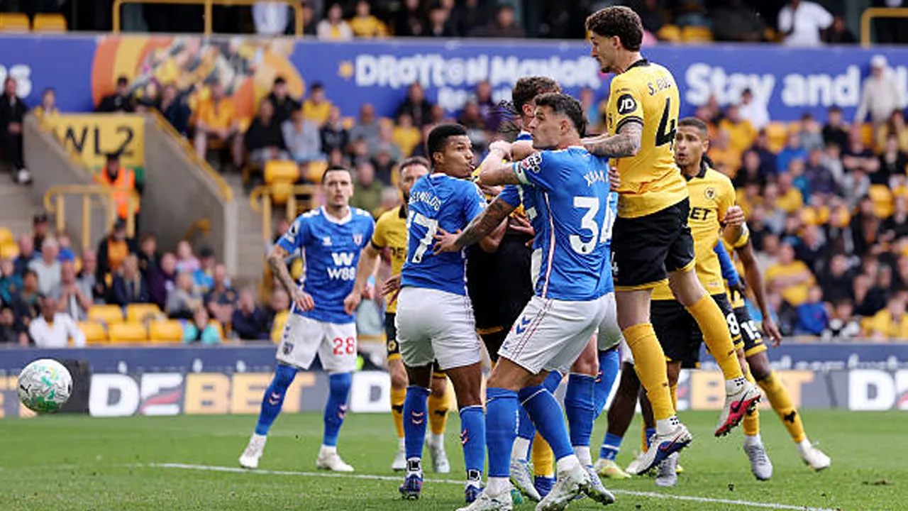 Ditahan Wolves, Regis Le Bris Harus Benahi Pertahanan Bola Mati Sunderland
