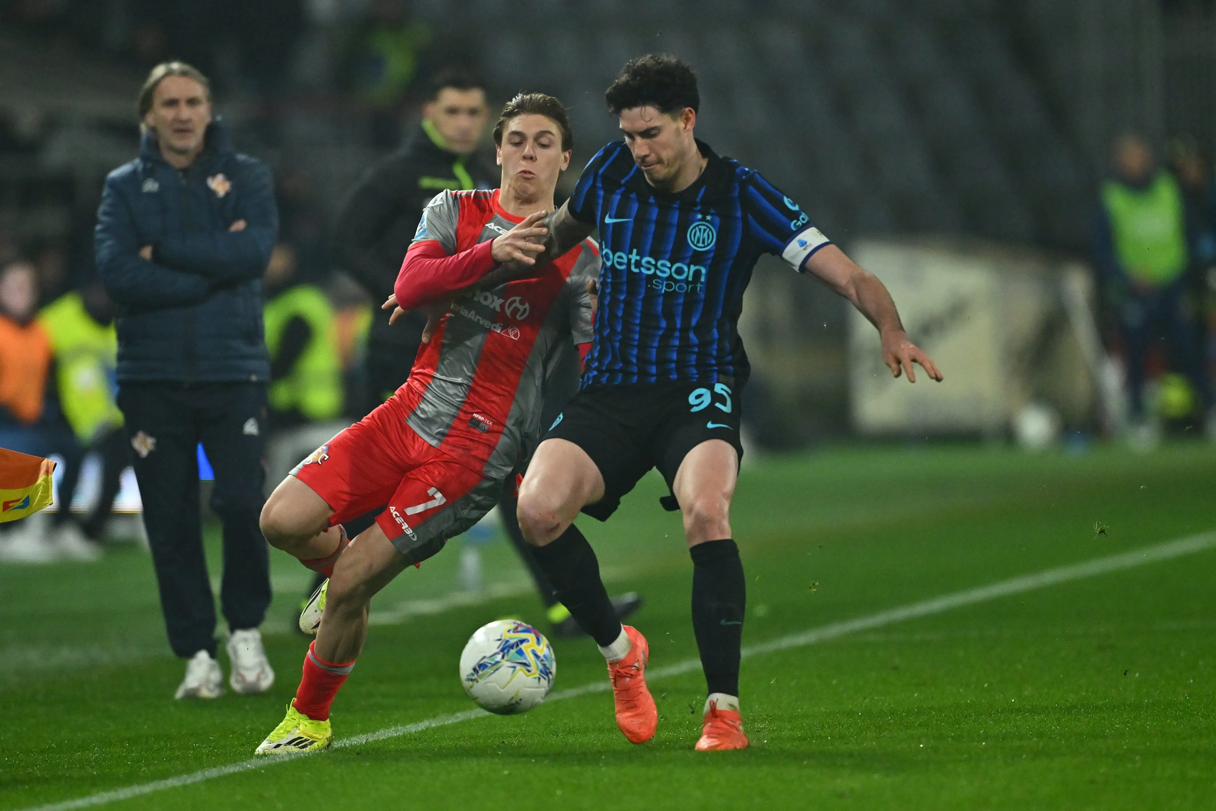 Inter Milan Tegaskan Ingin Pertahankan Alessandro Bastoni - sumber: (footballespana)