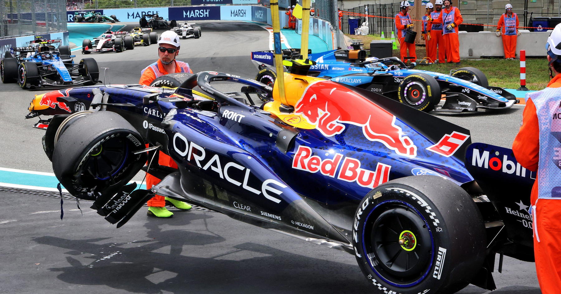 Isack Hadjar Ungkap Kekesalan Usai Kecelakaan di Miami GP