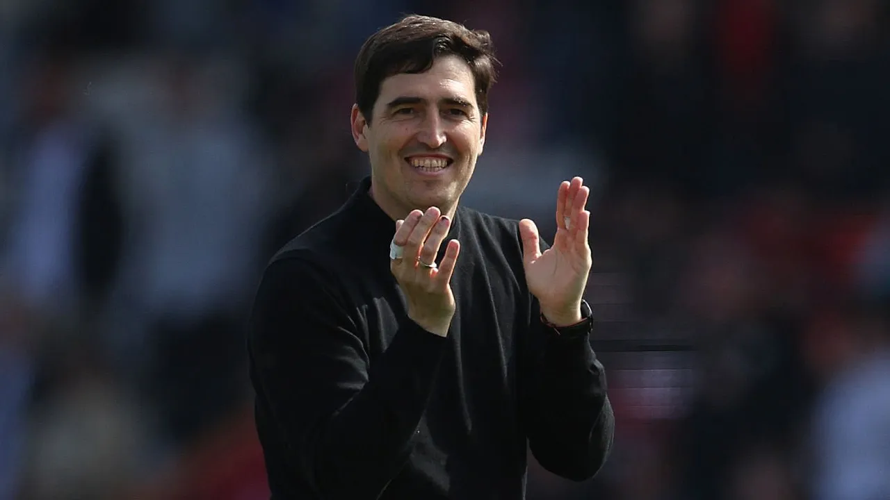 Keane Ragu Andoni Iraola Cukup Hebat untuk Tangani Manchester United