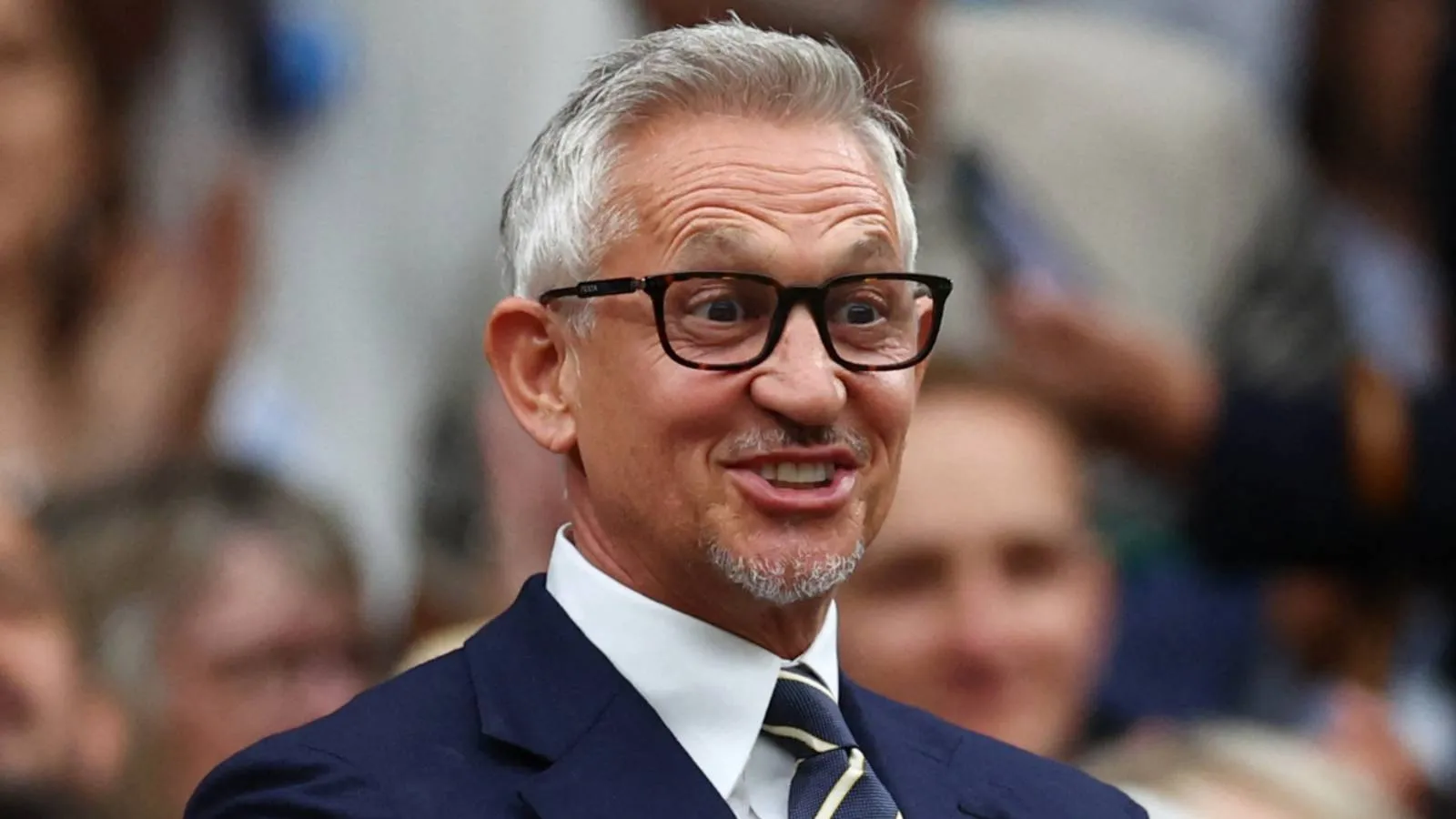 Lineker Prediksi Degradasi untuk Tottenham, West Ham, dan Nottingham Forest - sumber: (givemesport)