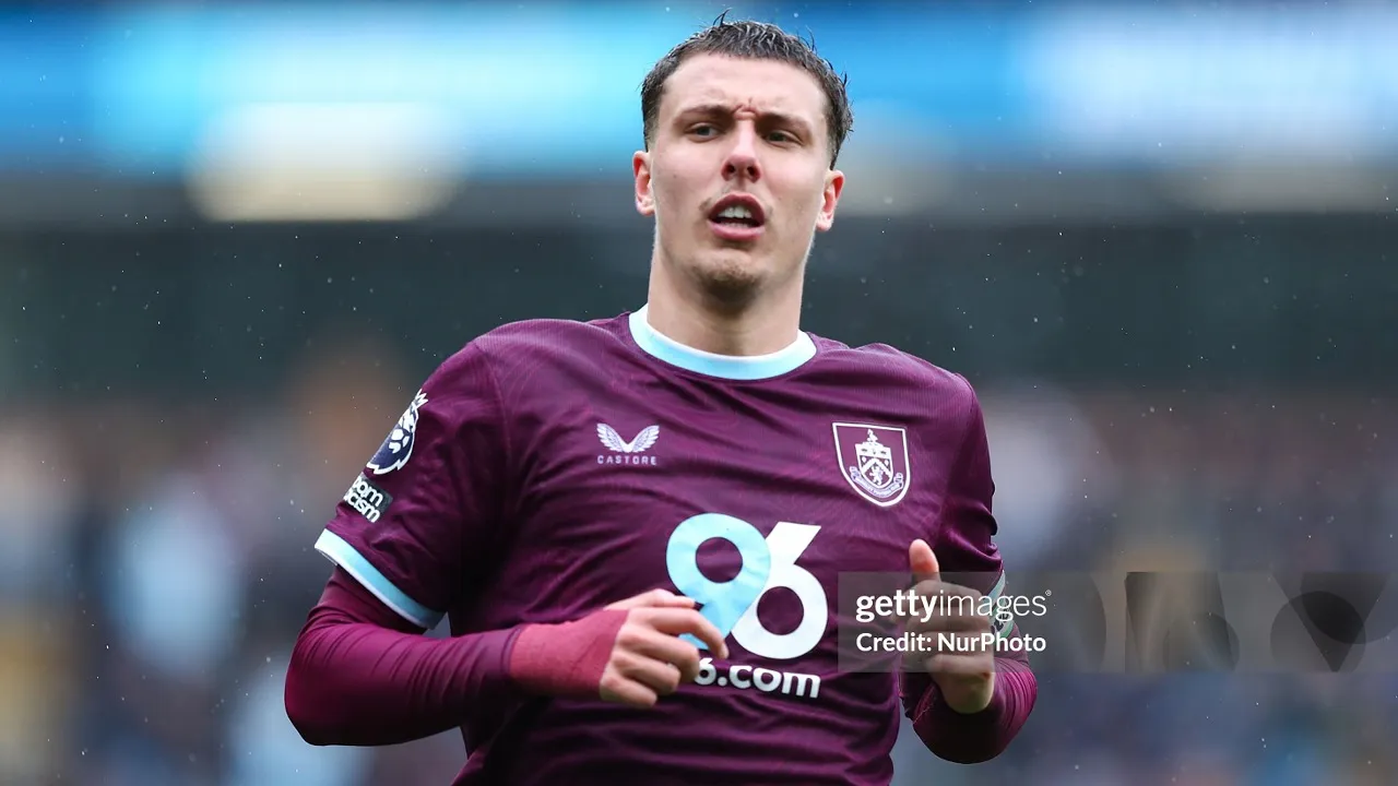Maxime Esteve soroti performa Burnley usai degradasi