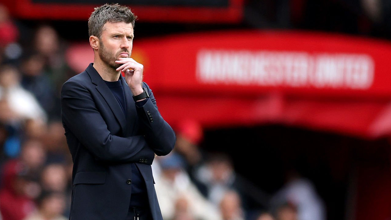 Michael Carrick Beri Komentar Terkait Kondisi Sir Alex Ferguson