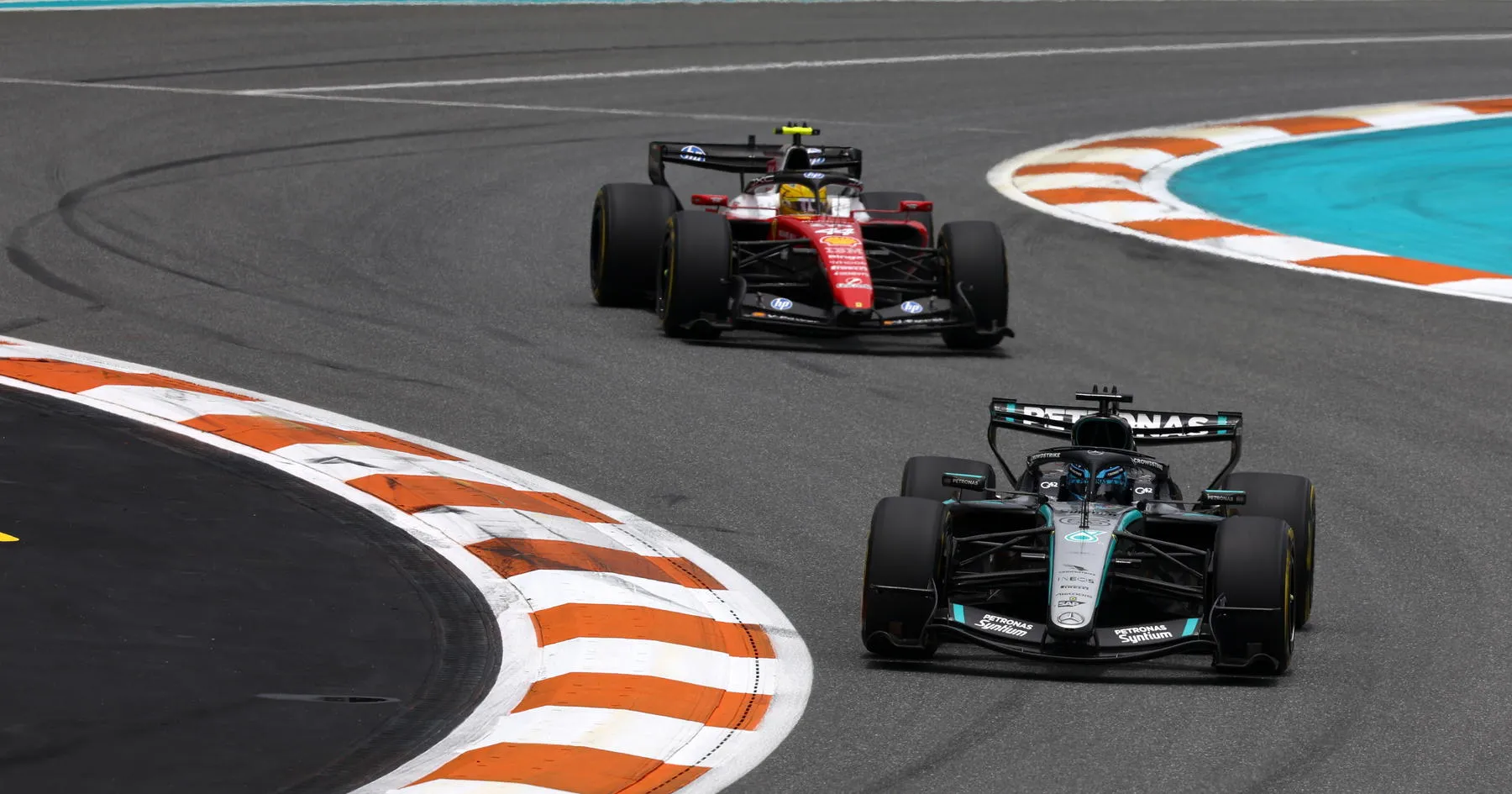 Perubahan Terinspirasi Antonelli Bantu Russell di GP Miami - sumber: (racingnews365)