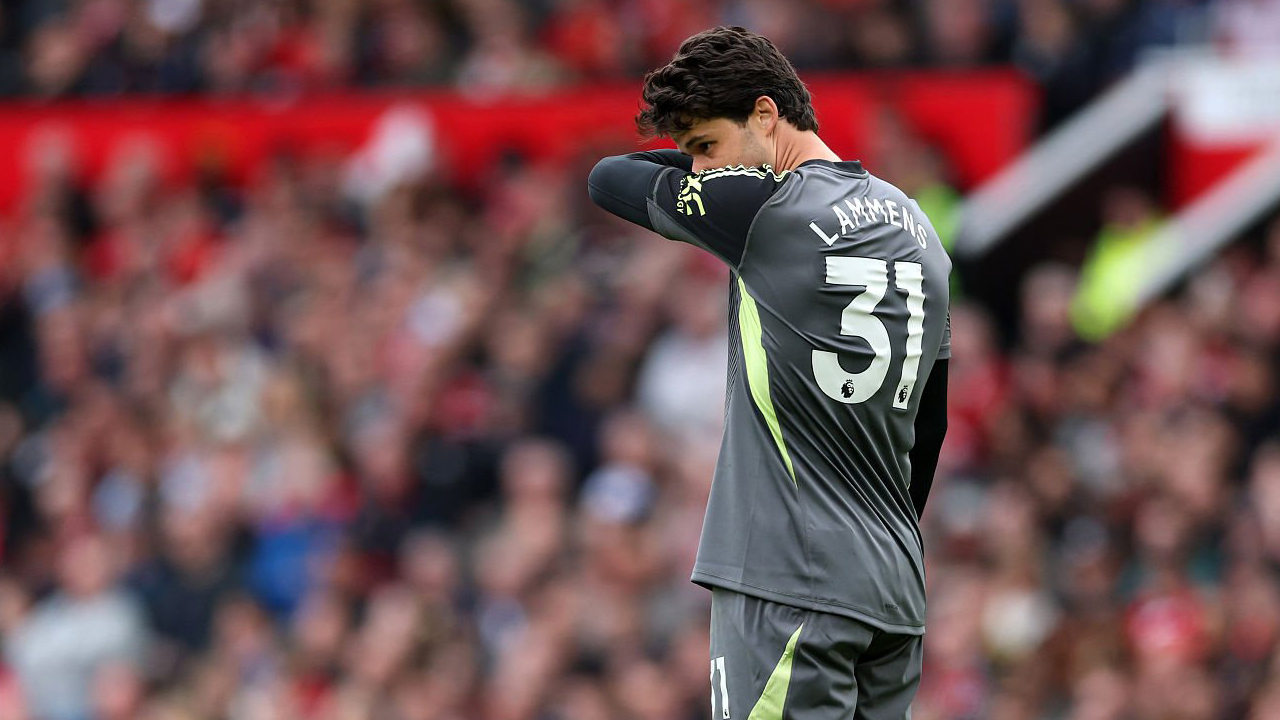 Senne Lammens Blunder Saat Hadapi Liverpool, Begini Reaksi Roy Keane