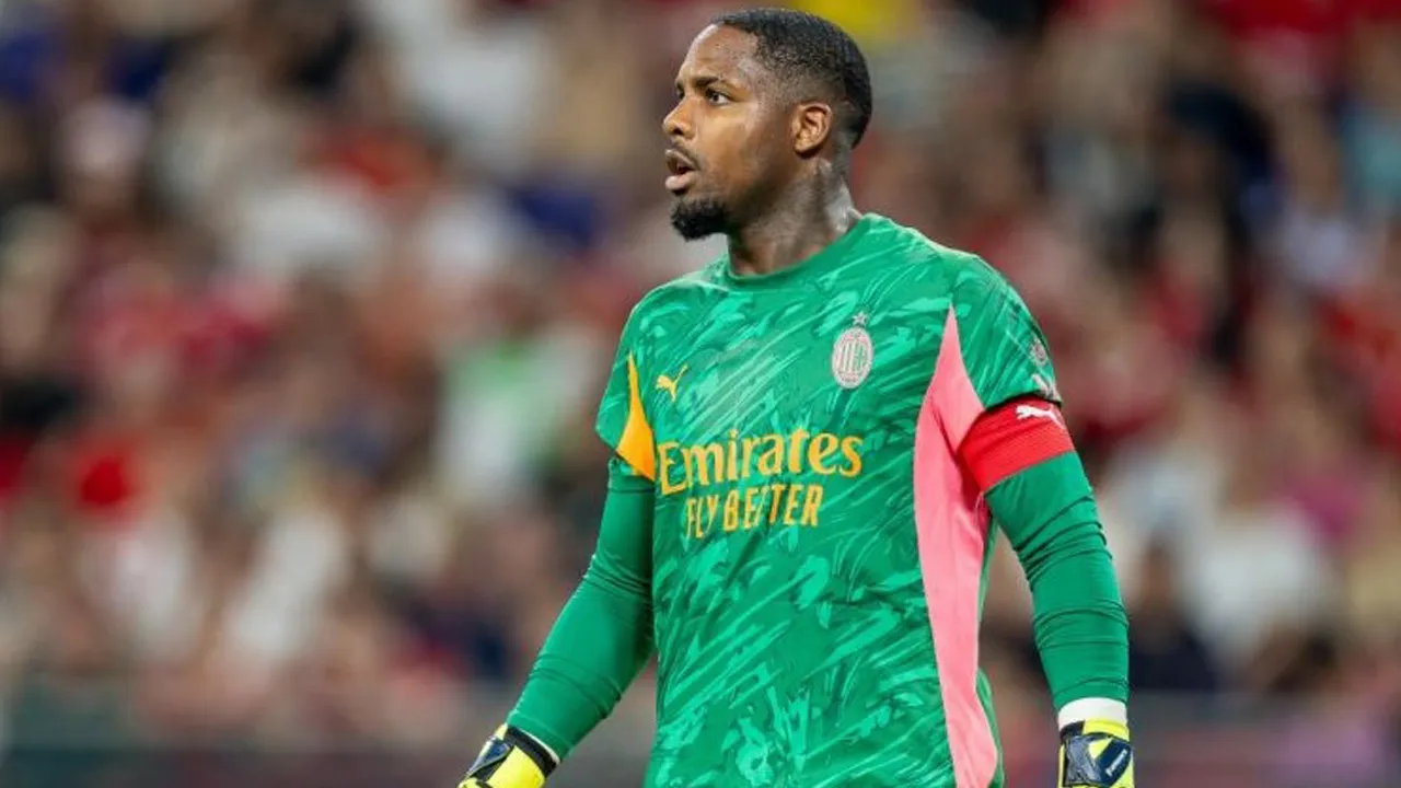 Suporter AC Milan Soraki Para Pemain, Mike Maignan Pilih Balik Badan