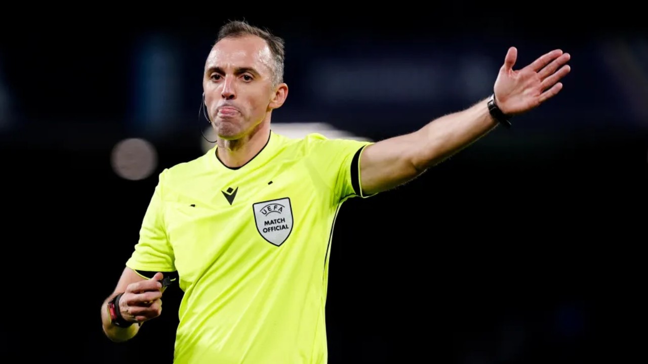 UEFA Pastikan Wasit Portugal Bakal Pimpin Laga Leg Kedua Bayern vs PSG