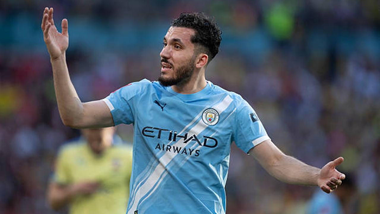 Viral di Media Sosial, Pep Guardiola Takjub Lihat Aksi Tinju Rayan Cherki