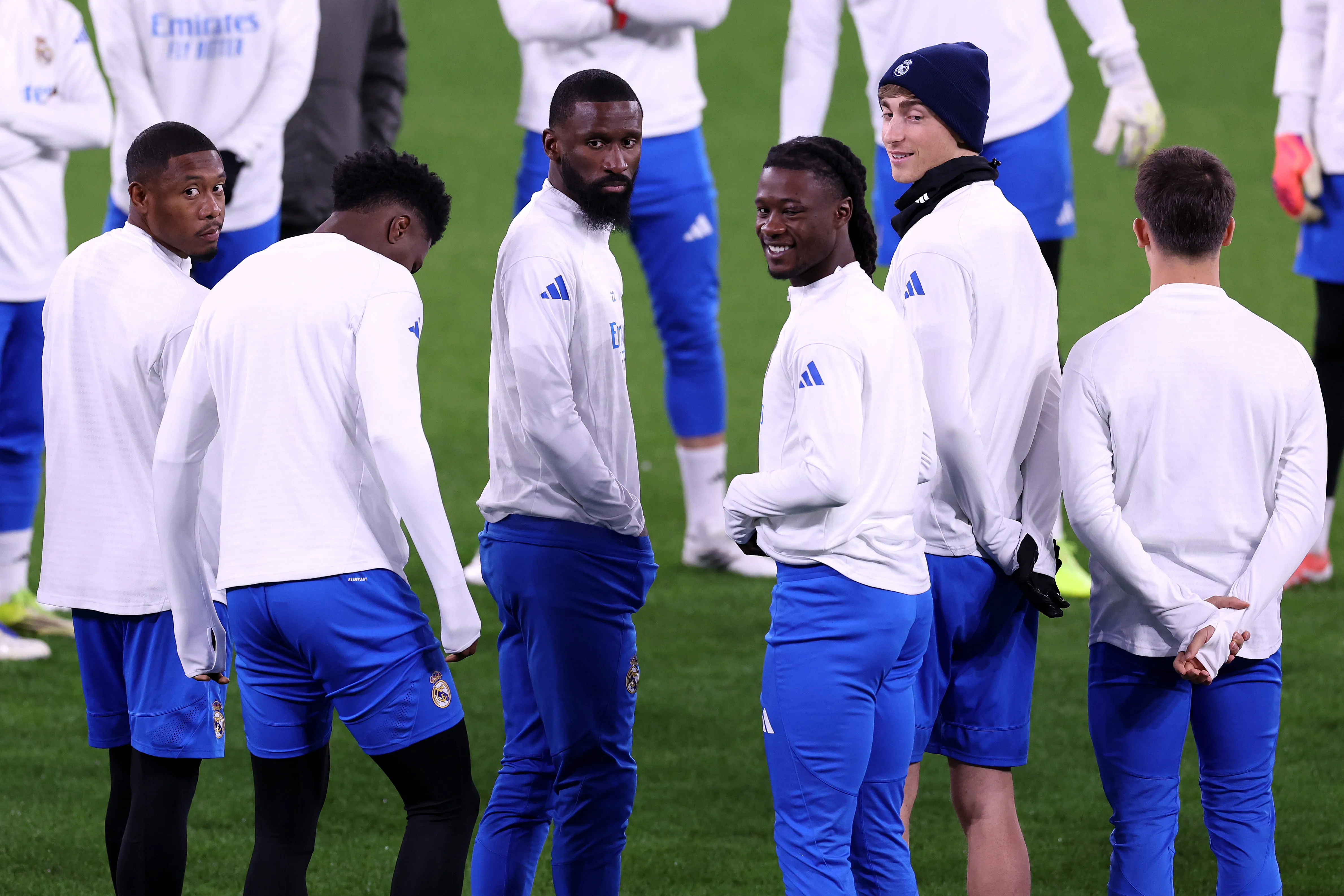 Antonio Rudiger Tampar Rekan Setim di Real Madrid - sumber: (footballespana)
