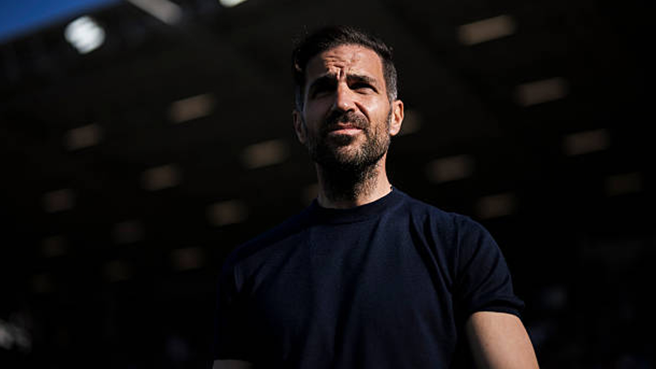 Dilirik Klub Premier League, Cesc Fabregas Tegaskan Komitmen Bersama Como