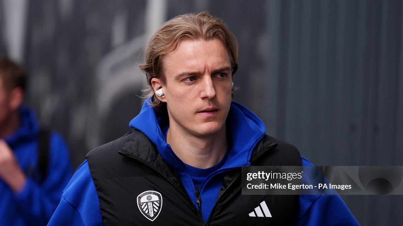 FC Koln Incar Bek Leeds United, Sebastiaan Bornauw