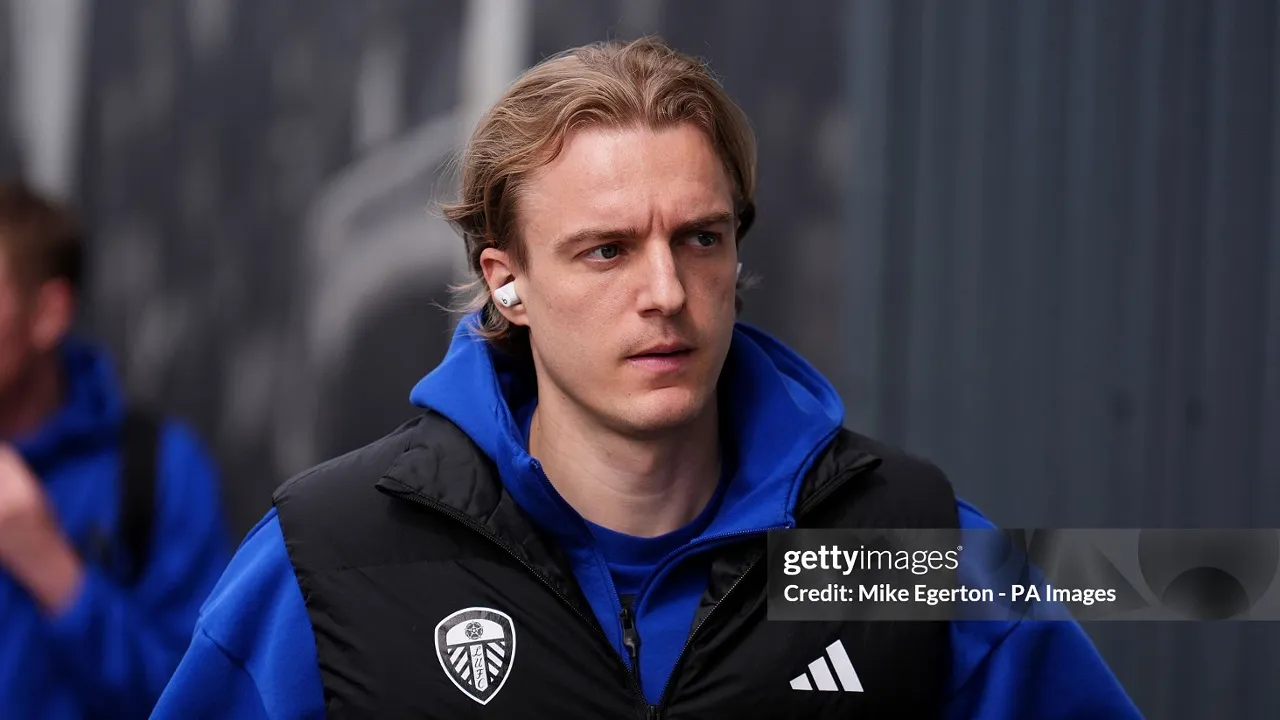Sebastiaan Bornauw masuk radar FC Koln untuk perkuat lini belakang