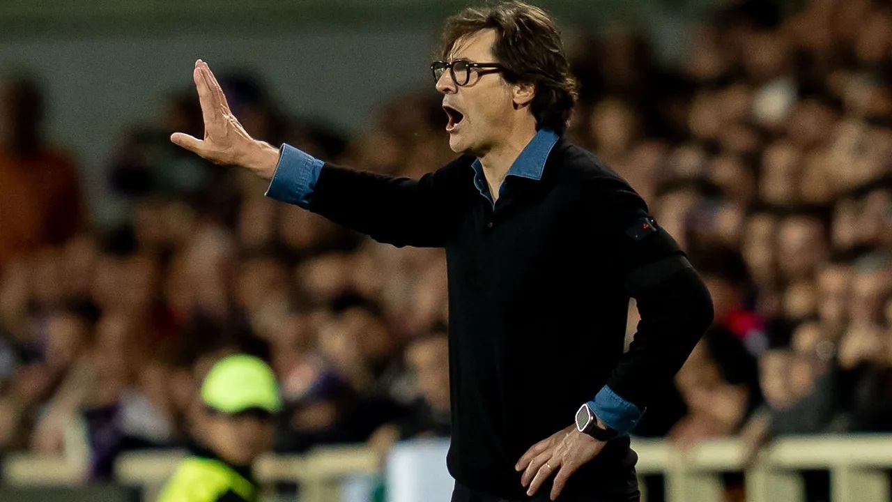 Fiorentina Dibantai 4-0, Paolo Vanoli: Kami Mematikan Diri Sendiri