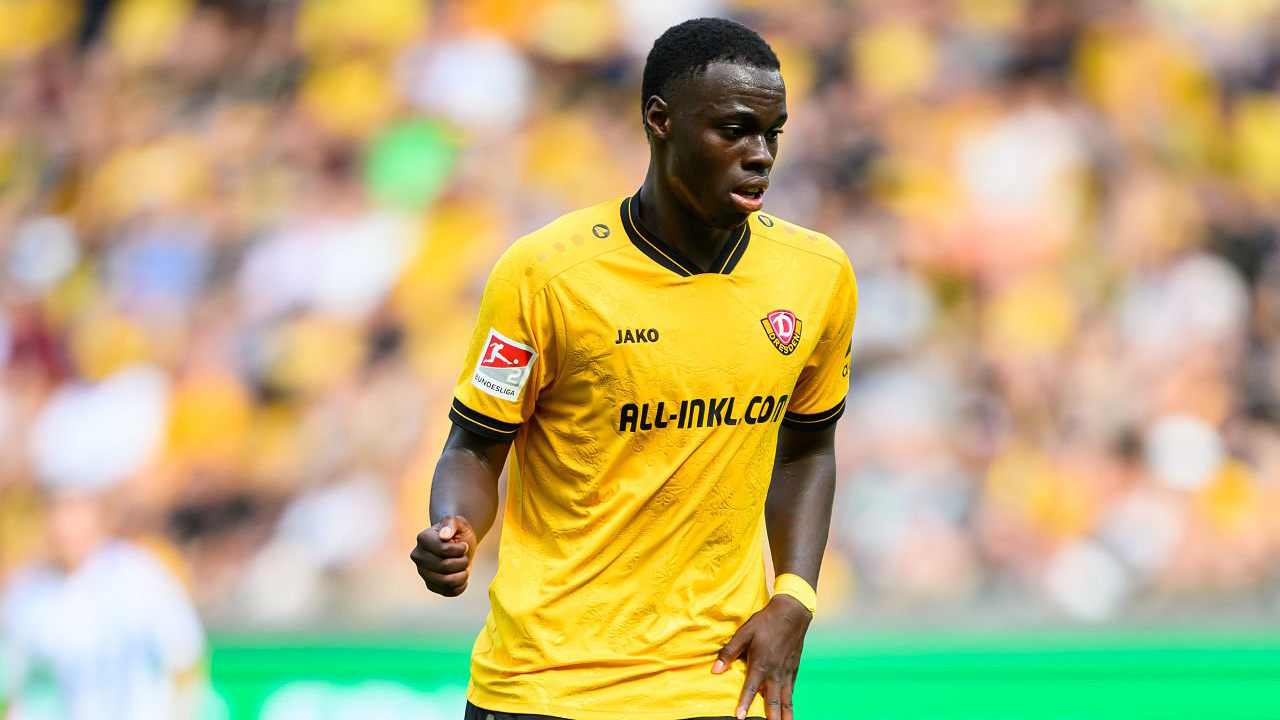 Kofi Amoako Jadi Rebutan, Leeds United Siap Ramaikan Persaingan
