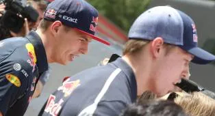 Max Verstappen Naik ke Red Bull Gantikan Kvyat di 2016
