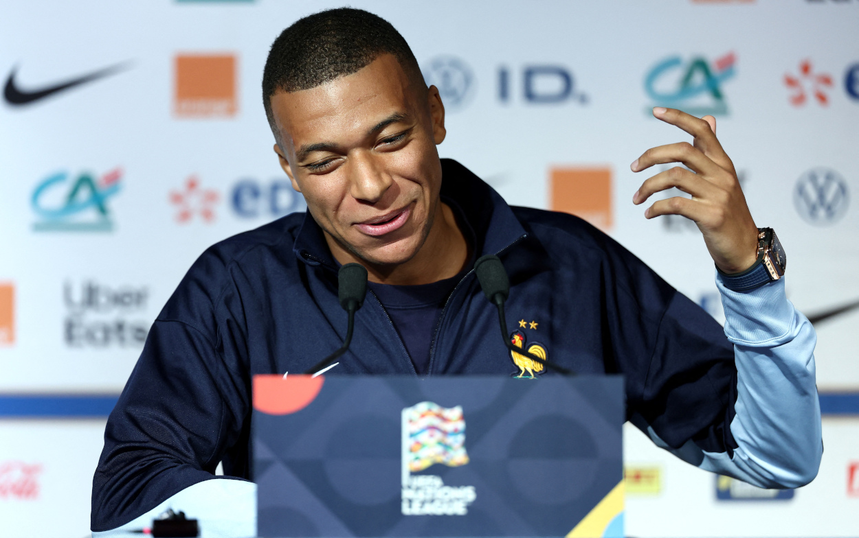 Mbappé Kunjungi Restoran Ikonik di Tengah Polemik Lawatan ke Cagliari