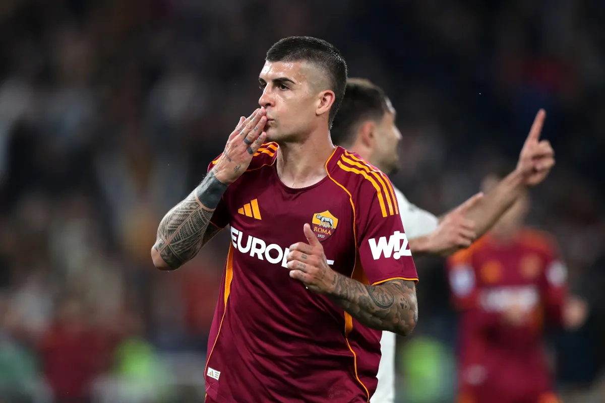 Roma Hancurkan Fiorentina 4-0, Persaingan Liga Champions Memanas - sumber: (footballitalia)
