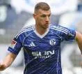 Schalke Ingin Pertahankan Edin Dzeko, Tapi Tunggu Usai Piala Dunia