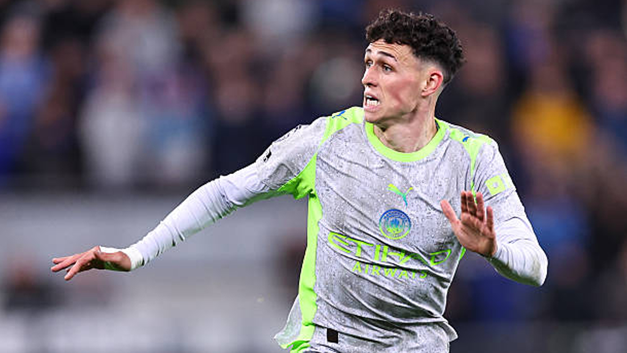 Wayne Rooney Nilai Phil Foden Terlalu Bagus untuk Dicadangkan City