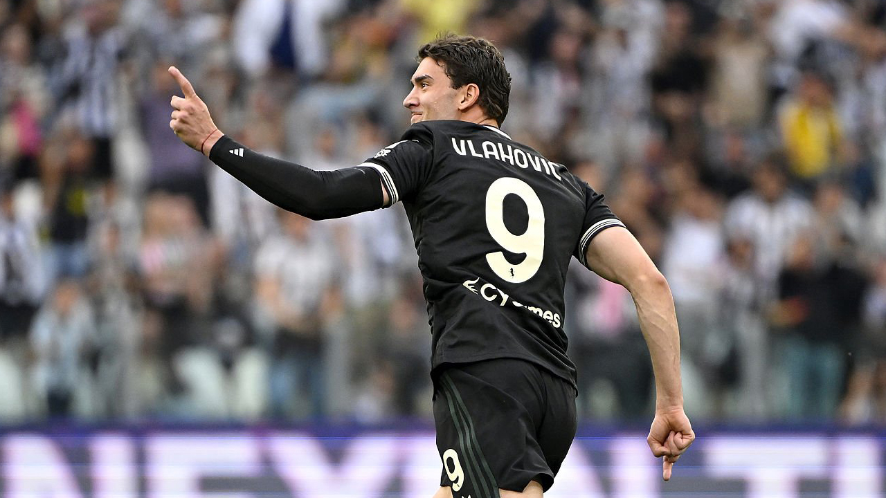 Bayern Ikut Perburuan Dusan Vlahovic, Juventus Mulai Waswas