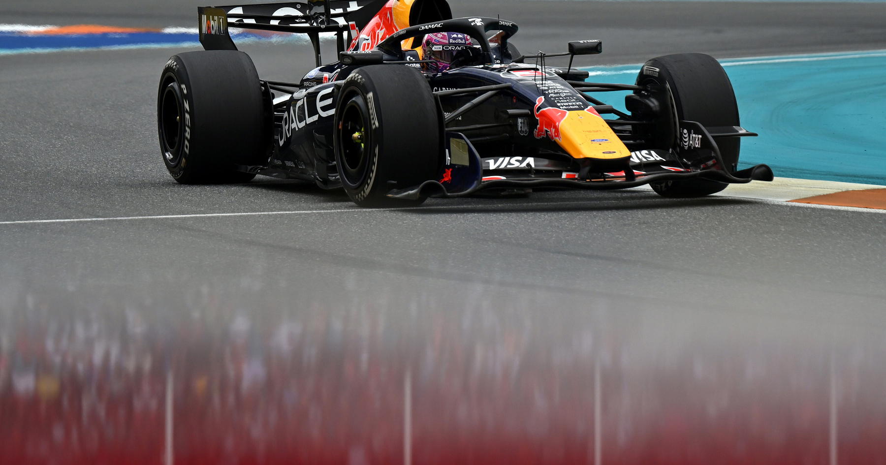 Juara F1 Kritik Keluhan Verstappen: “Ia Tak Bisa Protes”