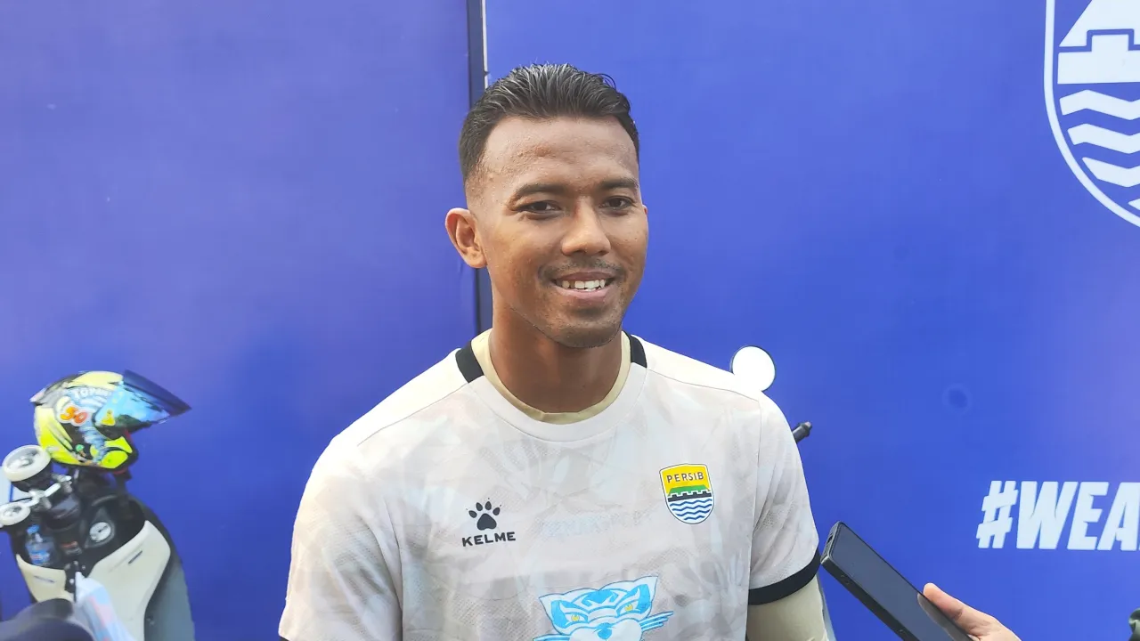 Kiper Persib, Teja Paku Alam