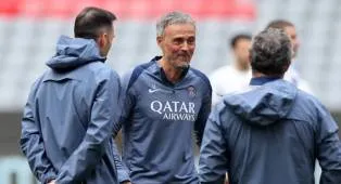 Luis Enrique Tegaskan PSG Datang ke Allianz Untuk Menang Bukan Bertahan