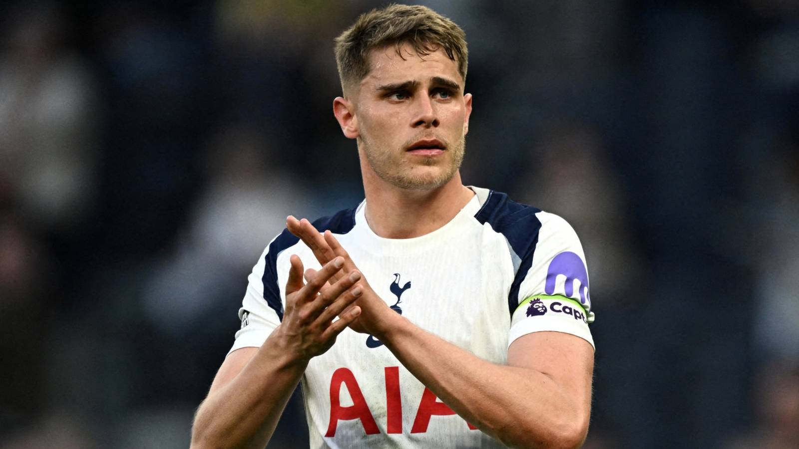 Micky Van de Ven Pertimbangkan Langkah Penting dalam Kariernya di Tottenham