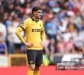 West Ham United Bidik Bek Wolves, Santiago Bueno