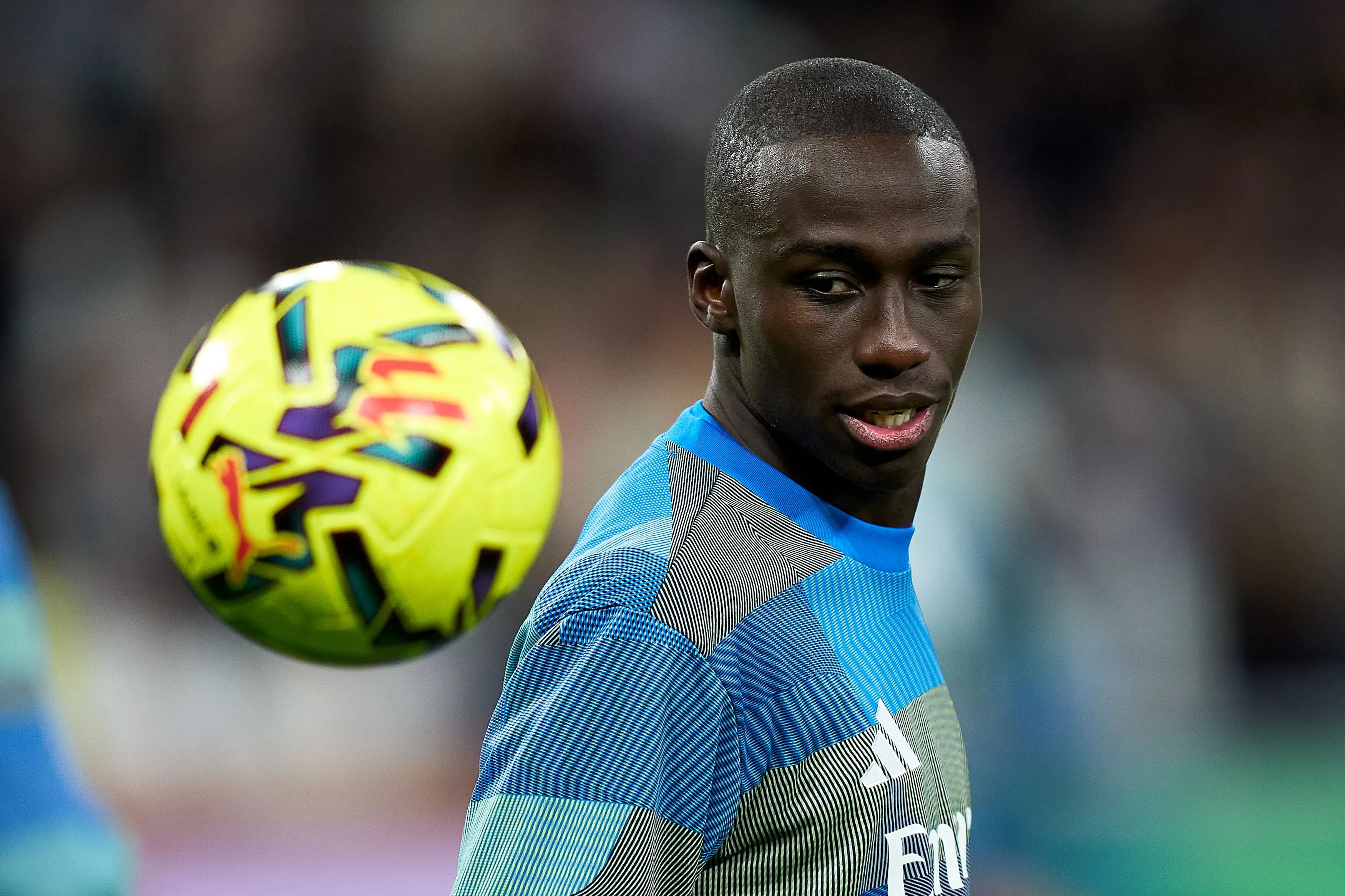 Bek Real Madrid Mendy Pertimbangkan Pensiun Setelah Cedera
