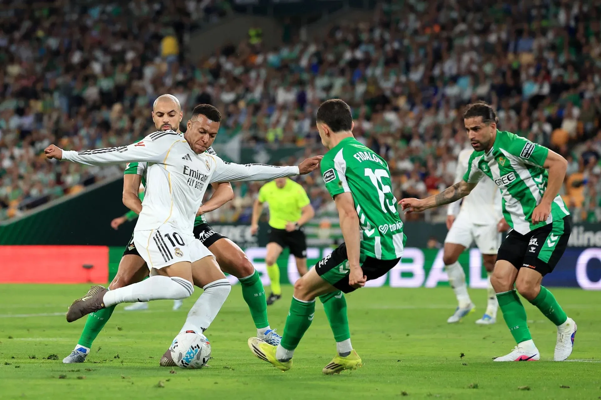 Mbappe Siap Tampil di El Clasico Usai Tes Cedera - sumber: (footballespana)