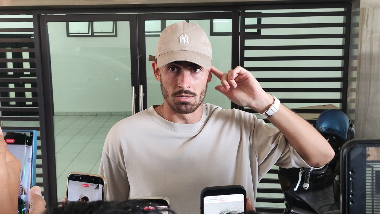 Rasio Gol Masih Bagus, Andrew Jung Santai Dikritik Bobotoh