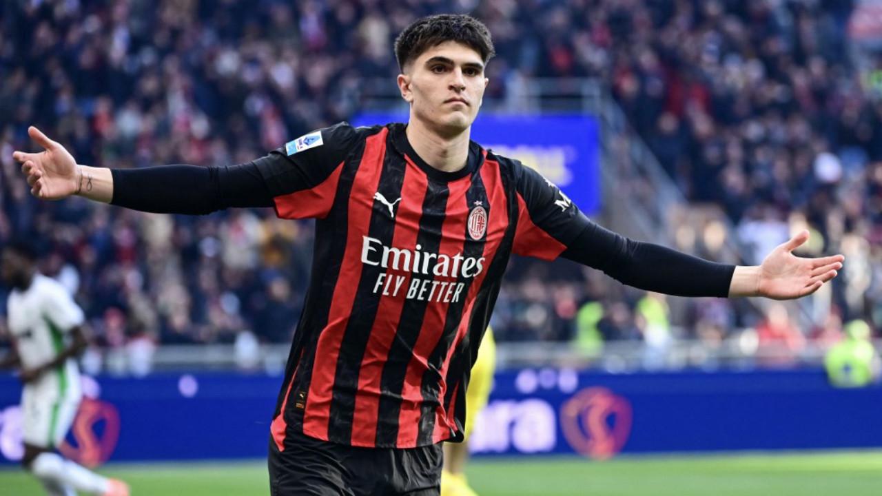 Davide Bartesaghi Ungkap Hadiah Rafael Leao Setelah Dia Mencetak Brace