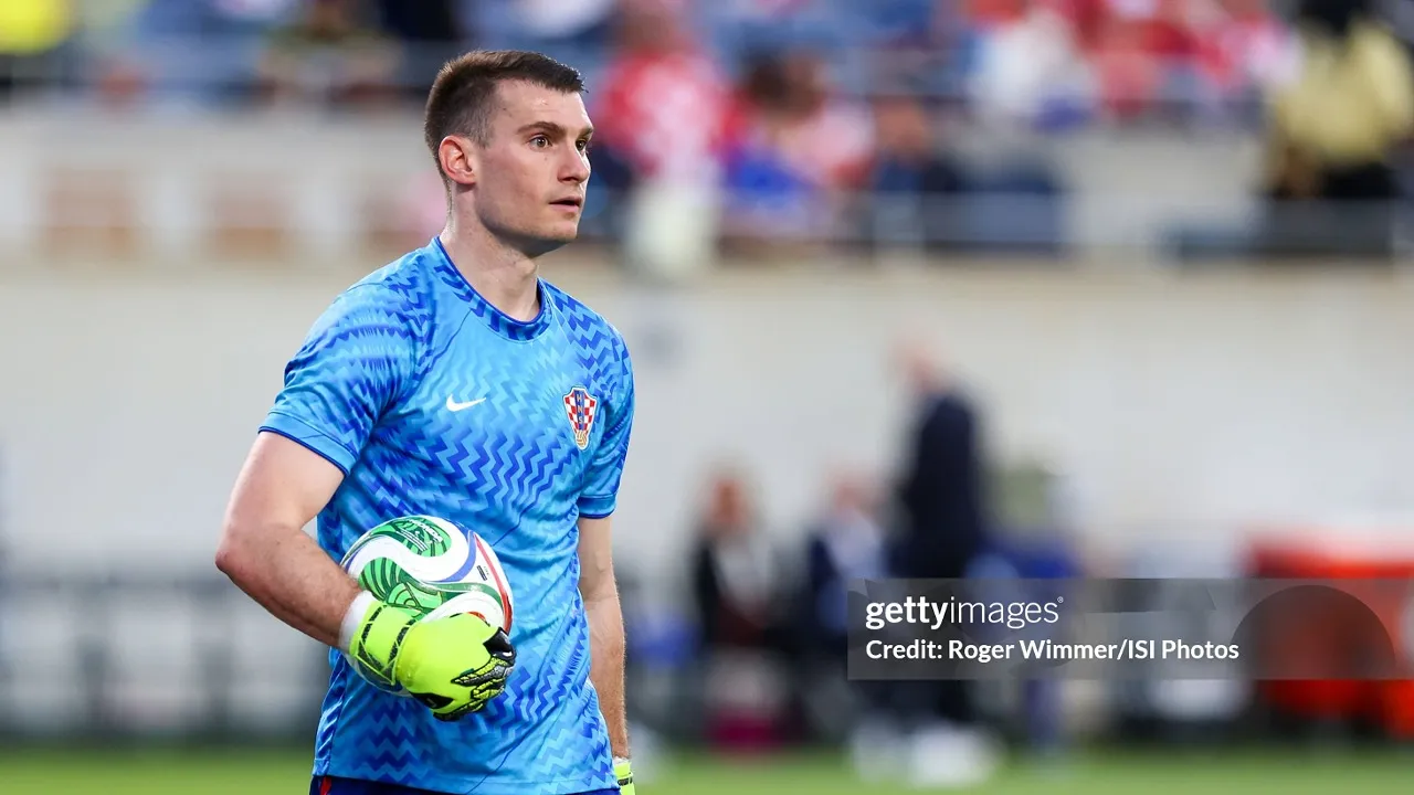 Dominik Livakovic Masuk Target Crystal Palace