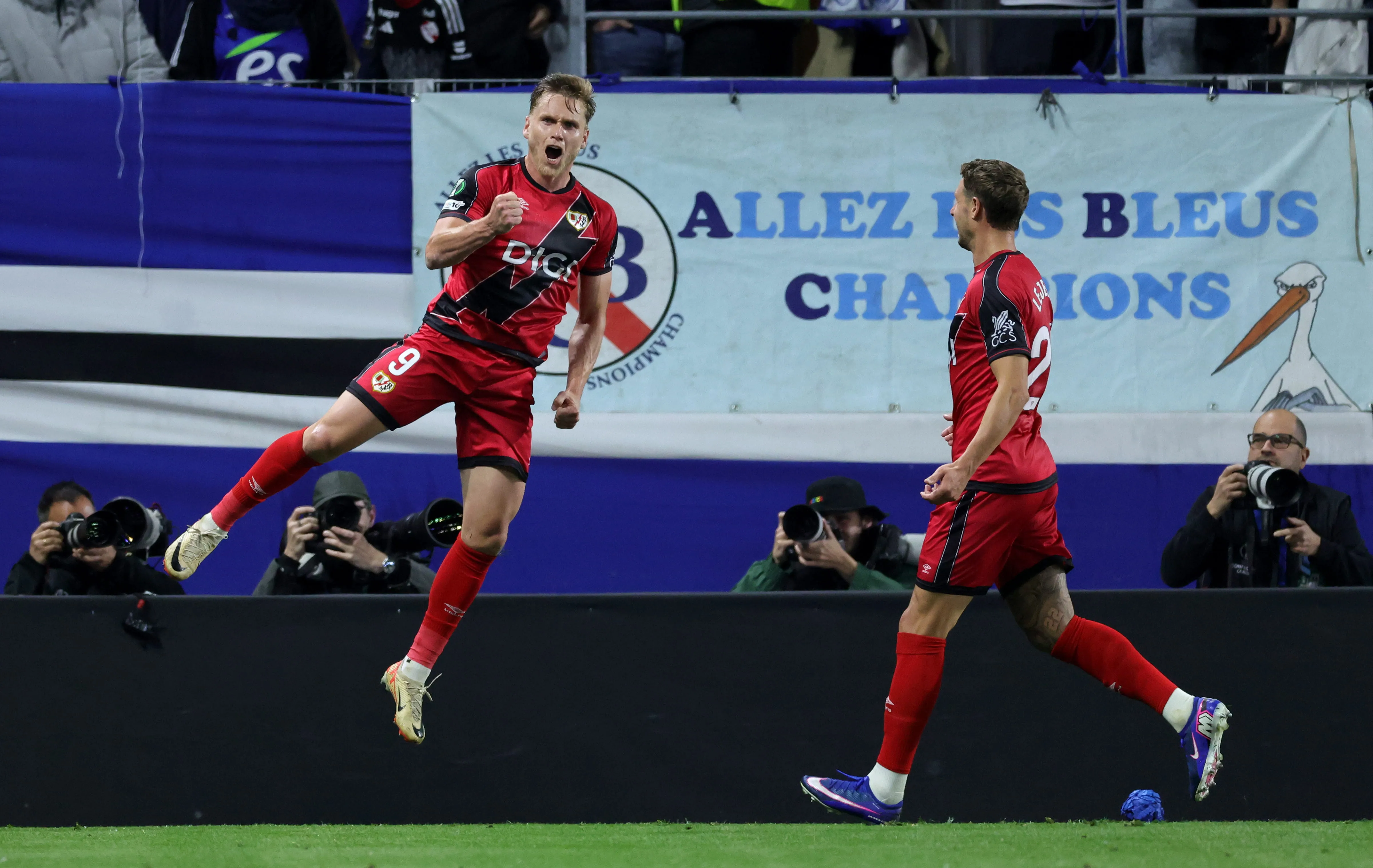 Inigo Perez Antar Rayo ke Final Liga Konferensi - sumber: (footballespana)