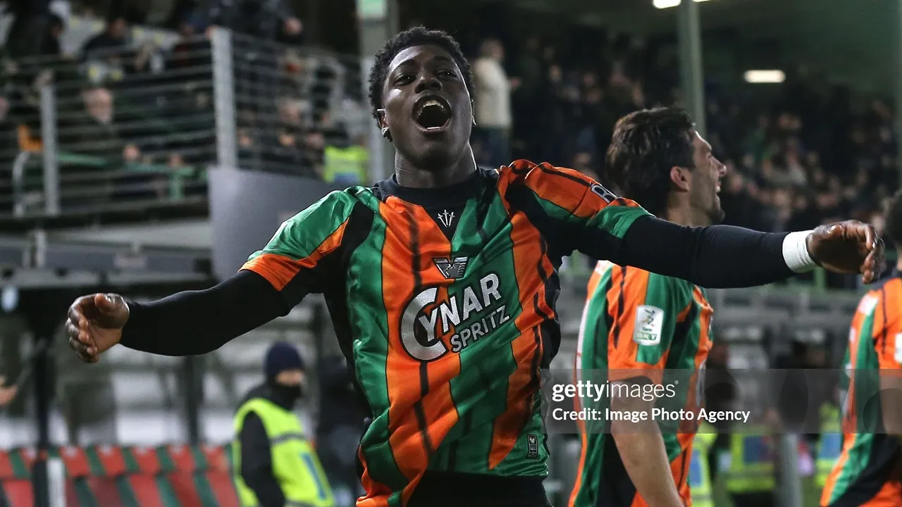 Issa Doumbia diminati Brentford dan Bournemouth