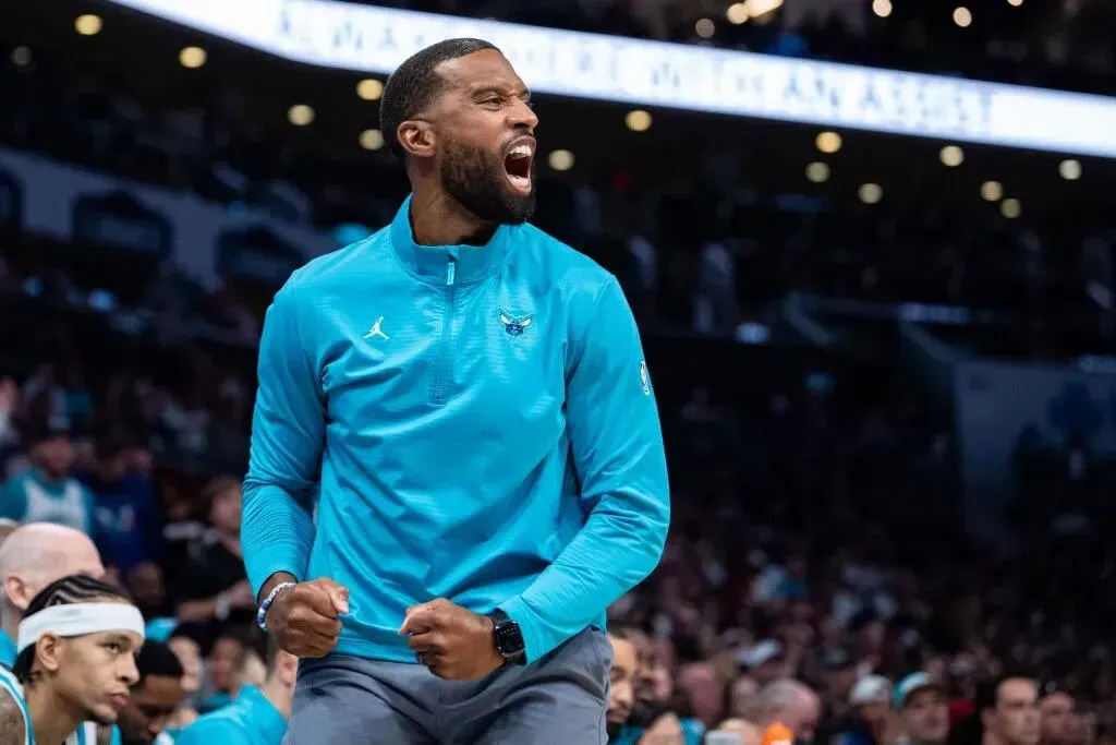 Kontrak Charles Lee Diperpanjang oleh Charlotte Hornets - sumber: (mainbasket)