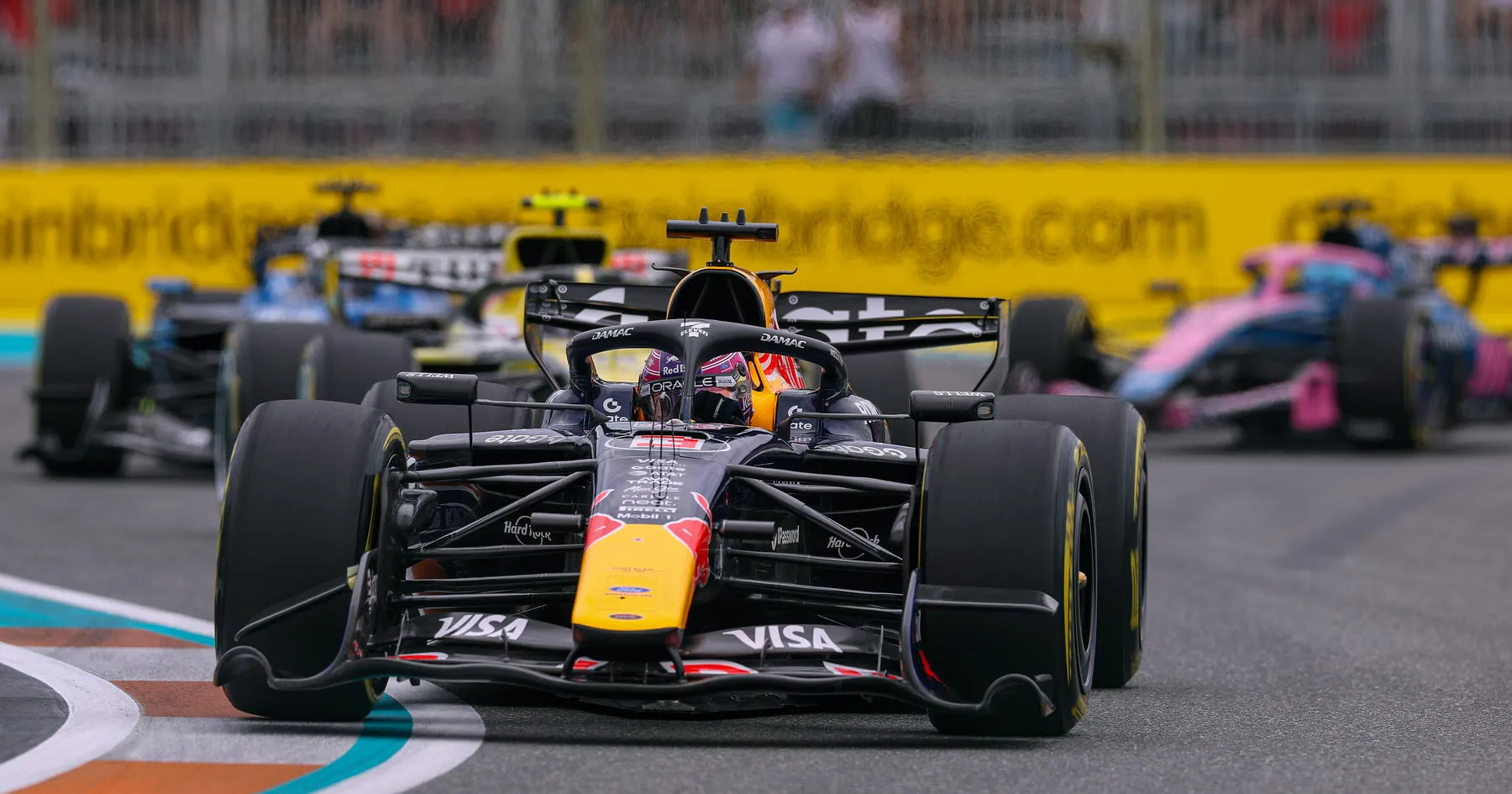Max Verstappen Bangga atas Program Mesin Red Bull Meski Ada Tantangan