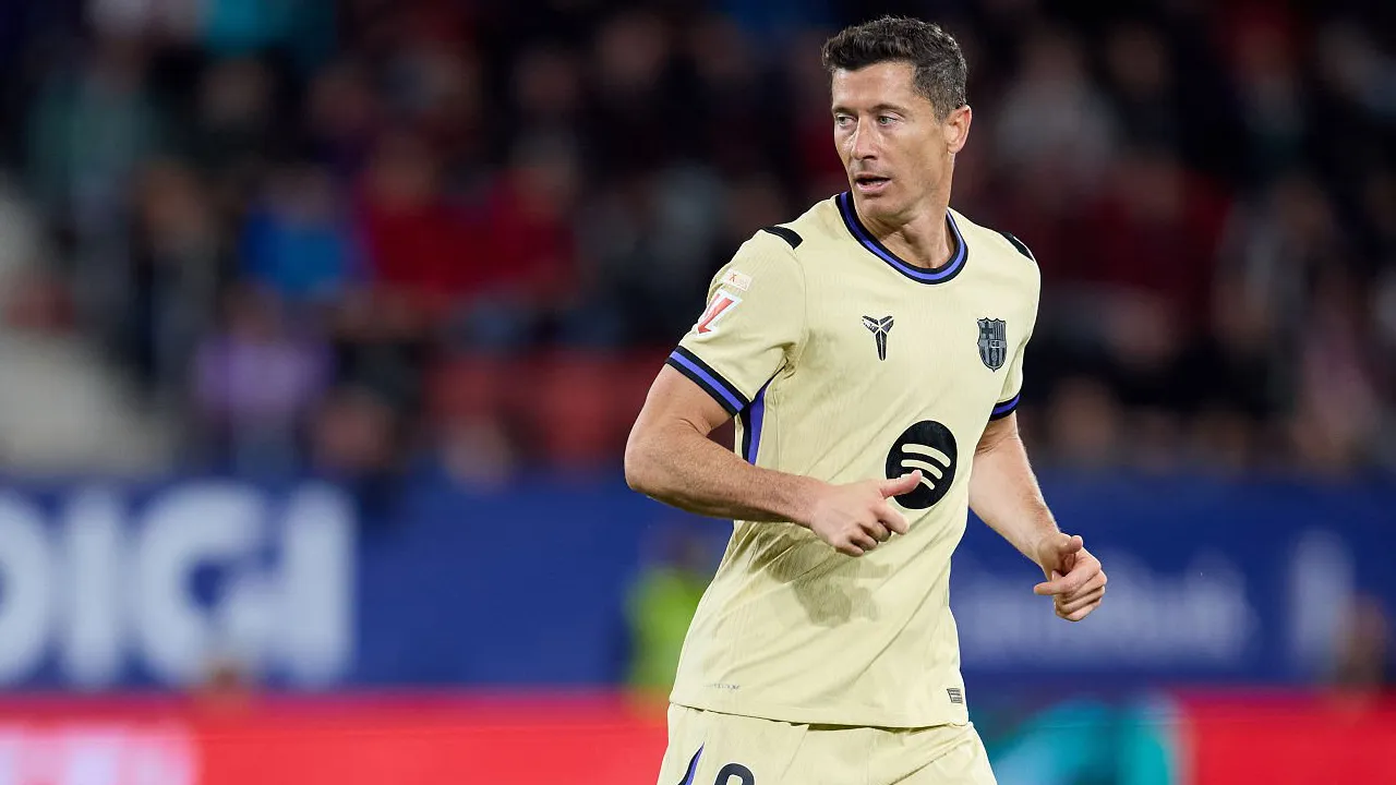 Meski Gratis, Juventus Masih Ragu Rekrut Robert Lewandowski