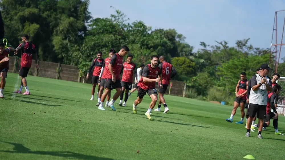 Persija Yakin Sambutan Hangat Suporter di Samarinda - sumber: (ileagueid)