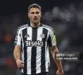Fabian Schar Bisa Tinggalkan Newcastle United di Musim Panas Ini