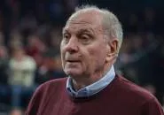 Hoeness Kenang Momen Saat Bayern Munich Dipermainkan oleh Barcelona di UCL