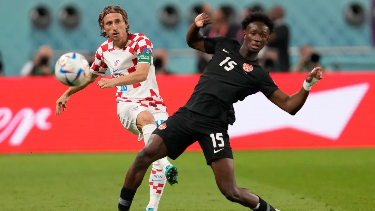 Jadi Bidikan Utama AC Milan dan Inter, Ismael Kone: Kita Lihat Saja Nanti