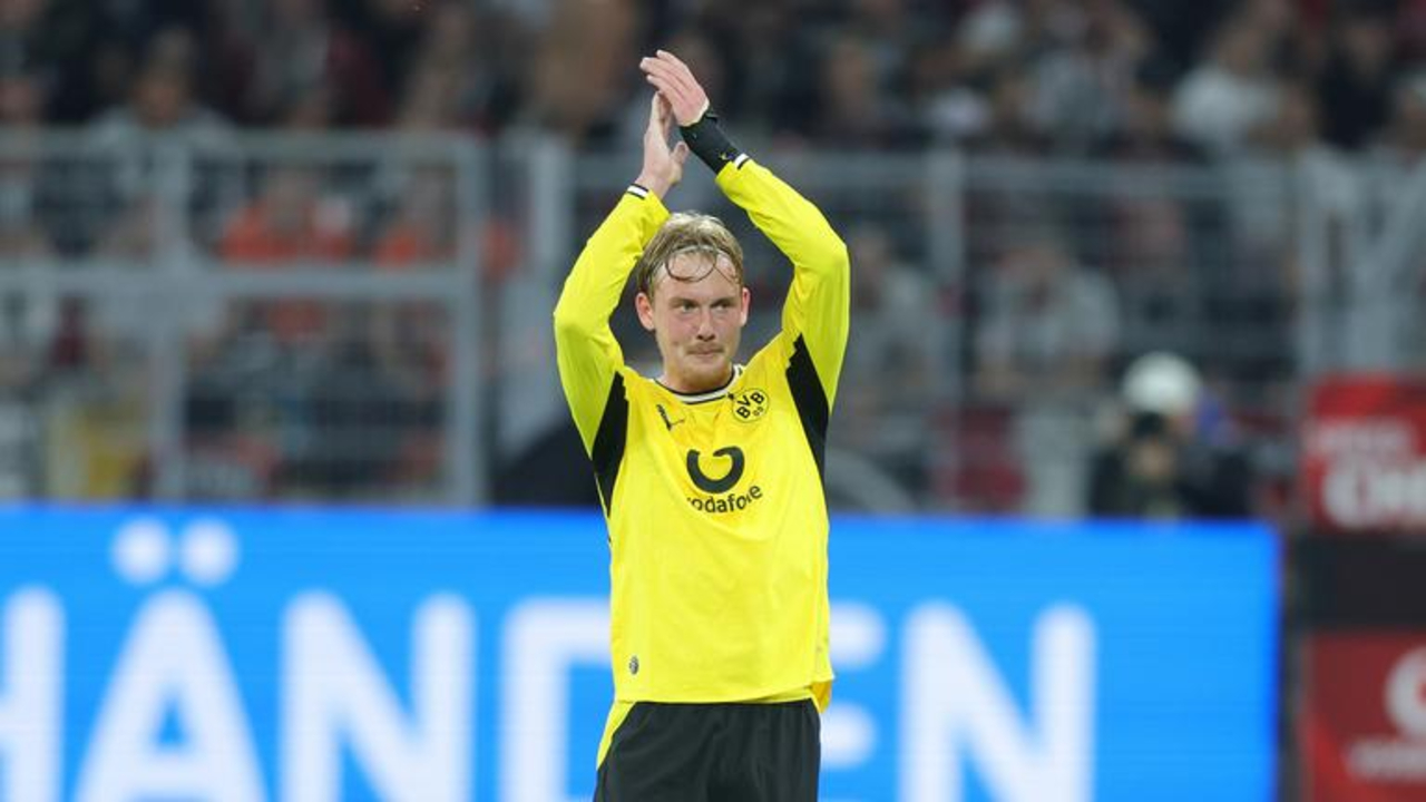 Julian Brandt Jalani Laga Kandang Terakhir Bersama Dortmund