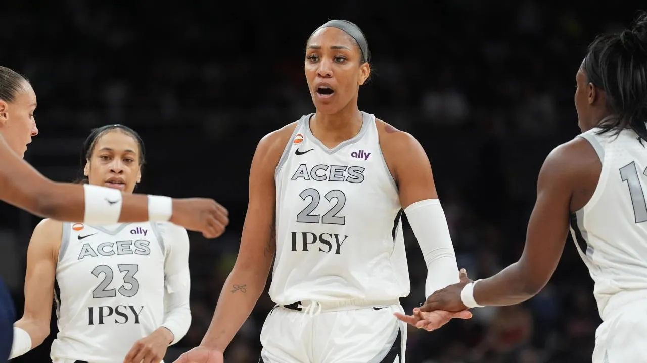 A'ja Wilson (tengah) dan Las Vegas Aces datang ke musim baru dengan status juara bertahan setelah merebut gelar ketiga dalam empat musim terakhir. (Foto: AP)