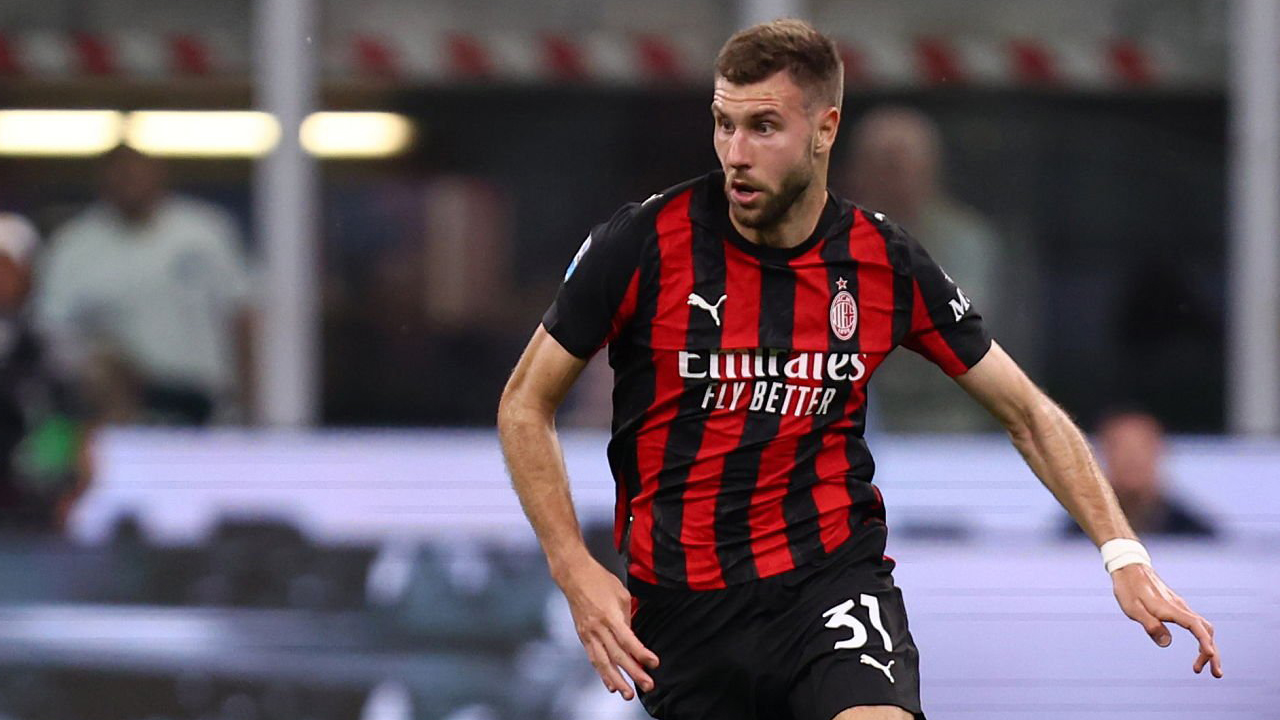 Manchester United Mulai Dekati Bek AC Milan, Strahinja Pavlovic