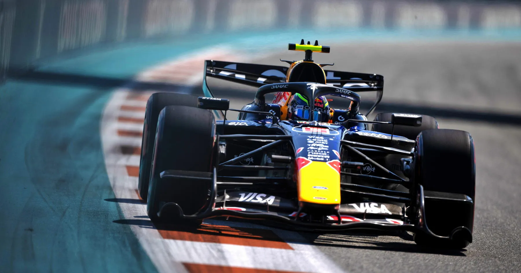 Red Bull Dukung Kembali ke Mesin V8/V10 di F1 - sumber: (racingnews365)