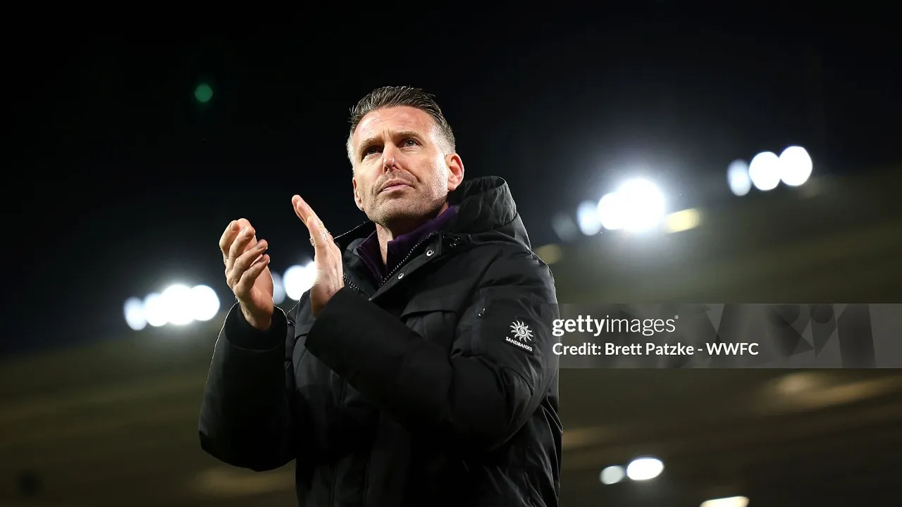 Rob Edwards Tegaskan Krisis Wolves Bukan Salahnya