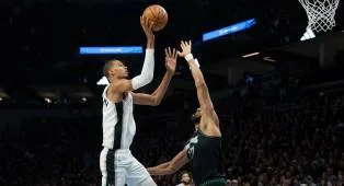 Spurs Akhiri Rentetan Kekalahan, Unggul 2-1 di Target Center