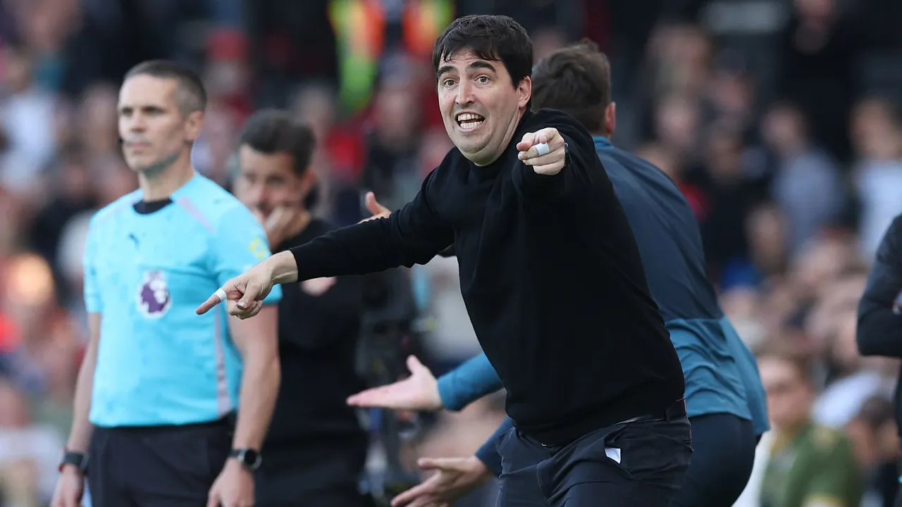 Andoni Iraola Puji Semangat Juang Bournemouth Usai Bungkam Fulham